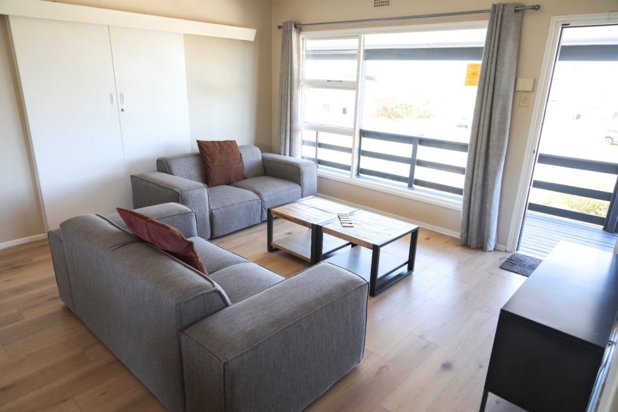 To Let 3 Bedroom Property for Rent in Sandbaai Western Cape